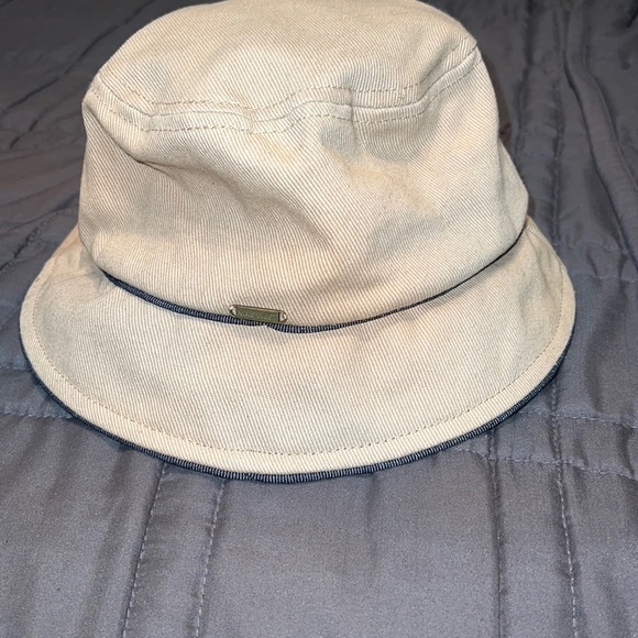 Nine West Other - Nine West Sun Safe bucket cap